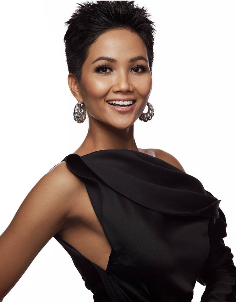HHen Niê sải bước catwalk chặt chém, cùng dàn mỹ nhân Miss Universe 2018 gấp rút tập luyện cho đêm chung kết - Ảnh 5. HHen Niê sải bước catwalk chặt chém, cùng dàn mỹ nhân Miss Universe 2018 gấp rút tập luyện cho đêm chung kết - Ảnh 5.
