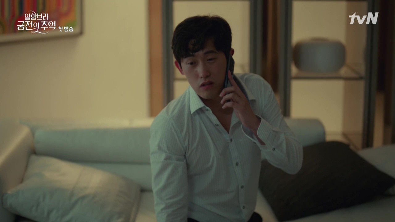 Loạt bằng chứng cho thấy Hyun Bin vô lại vẫn hoàn vô lại trong “Hồi Ức Alhambra” - Ảnh 14. Loạt bằng chứng cho thấy Hyun Bin vô lại vẫn hoàn vô lại trong “Hồi Ức Alhambra” - Ảnh 14.