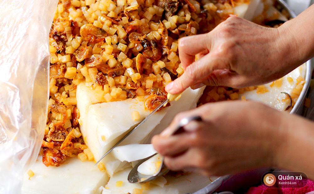 Giải mã thợ nhuộm khiến những món bánh miền Tây có màu xanh ngắt như thanh xuân của bạn - Ảnh 2. Giải mã thợ nhuộm khiến những món bánh miền Tây có màu xanh ngắt như thanh xuân của bạn - Ảnh 2.