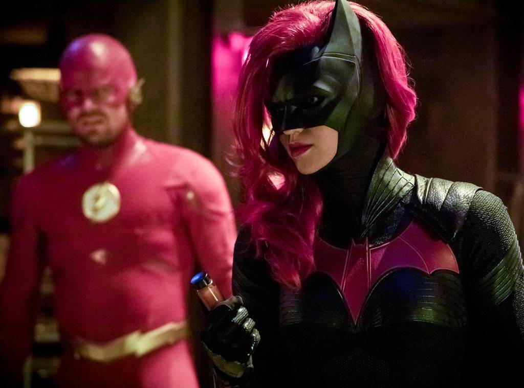 Elseworlds - Sự kiện va chạm lớn nhất vũ trụ Arrow đã cận kề, bạn đã biết chưa? - Ảnh 4. Elseworlds - Sự kiện va chạm lớn nhất vũ trụ Arrow đã cận kề, bạn đã biết chưa? - Ảnh 4.