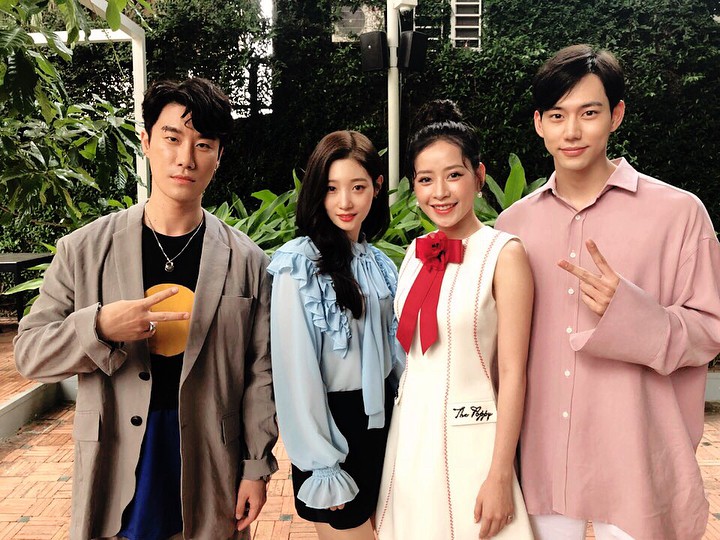 Vòng 1 đồ sộ hơn hẳn, nhan sắc của Chi Pu liệu có đánh bật được nữ thần Jung Chae Yeon trong một khung hình? - Ảnh 10.