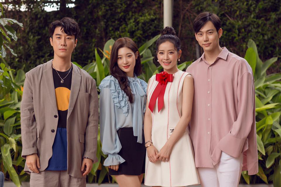 Vòng 1 đồ sộ hơn hẳn, nhan sắc của Chi Pu liệu có đánh bật được nữ thần Jung Chae Yeon trong một khung hình? - Ảnh 2.