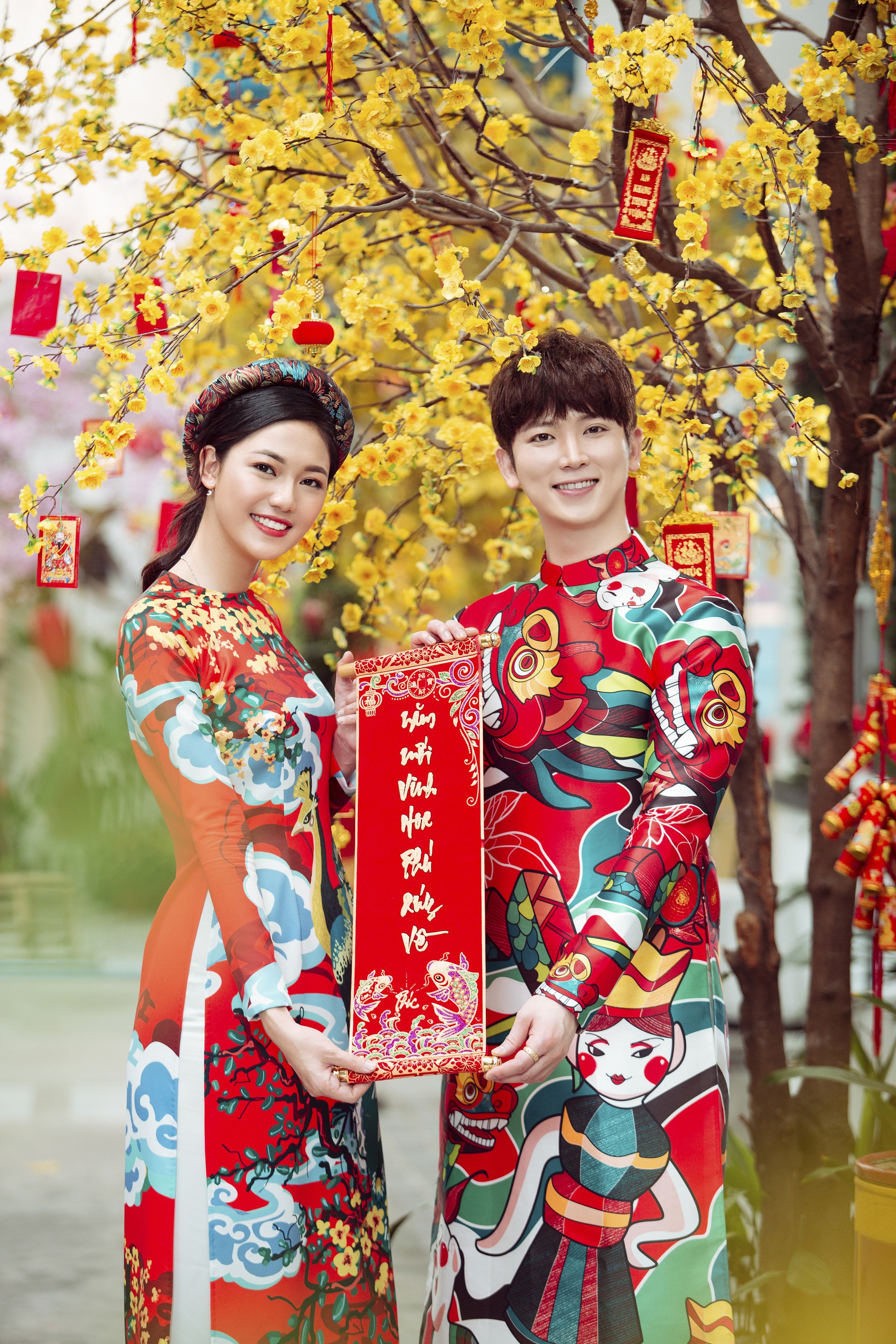 Á hậu Thanh Tú diện áo dài trẻ trung, rạng rỡ sánh đôi bên ca sĩ Hàn Quốc Shin Hyun Woo - Ảnh 10.