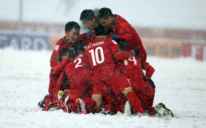 Đừng để lãng phí chiến công lịch sử của U23 Việt Nam - Ảnh 1.
