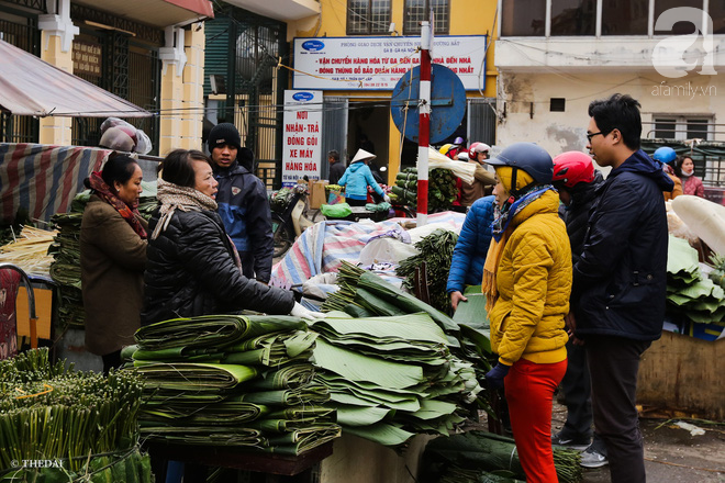 Chợ lá dong lâu năm nhộn nhịp giữa lòng Hà Nội những ngày cận Tết - Ảnh 12.