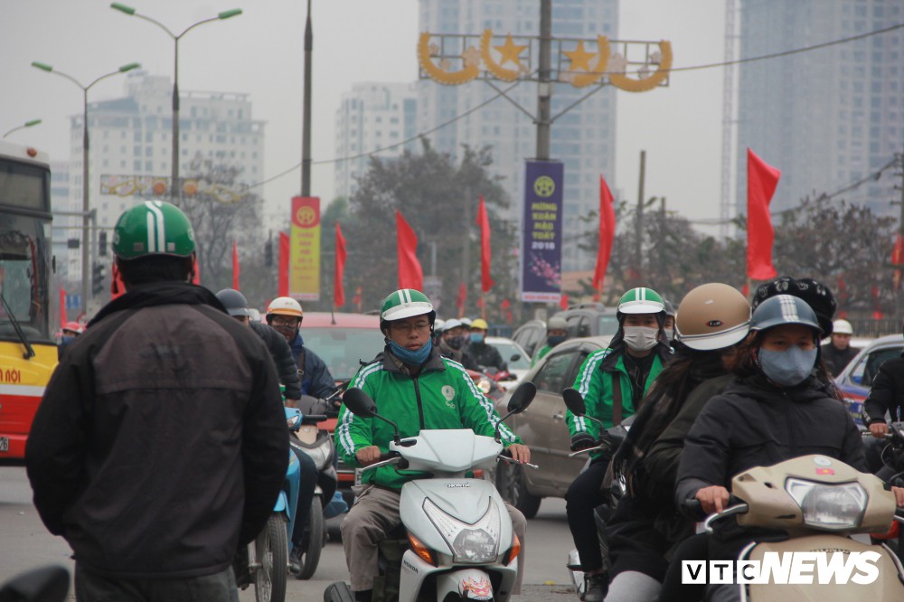 Hành khách nài nỉ cho em đứng trên xe về quê ăn Tết nhưng vẫn bị từ chối - Ảnh 6. Hành khách nài nỉ cho em đứng trên xe về quê ăn Tết nhưng vẫn bị từ chối - Ảnh 6.