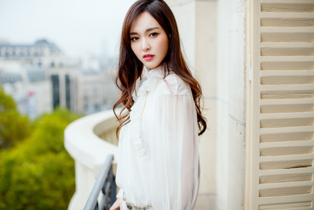 Đường Yên: Người xứng đáng với giải nữ hoàng kiss scene của màn ảnh Hoa Ngữ - Ảnh 1. Đường Yên: Người xứng đáng với giải nữ hoàng kiss scene của màn ảnh Hoa Ngữ - Ảnh 1.