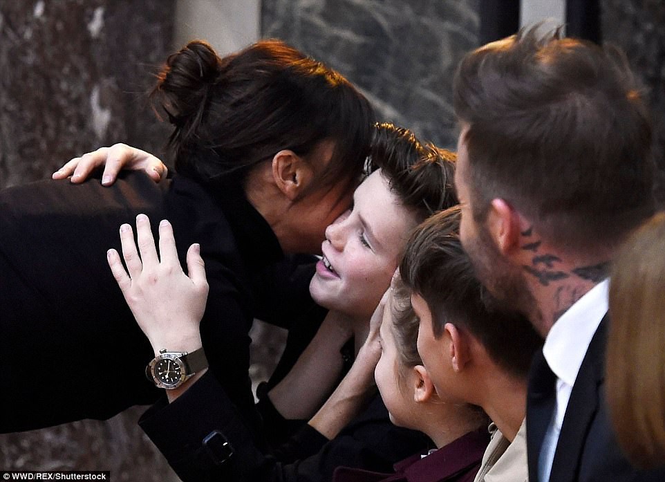 Càng lớn lại càng xinh đẹp, thảo nào Harper Beckham luôn được bố yêu chiều nhất nhà - Ảnh 6.