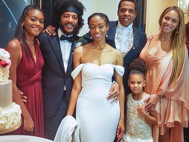 Mới 6 tuổi, con gái Beyoncé đã sở hữu kho đồ hiệu đắt giá khiến nhiều người ghen tị - Ảnh 8. Mới 6 tuổi, con gái Beyoncé đã sở hữu kho đồ hiệu đắt giá khiến nhiều người ghen tị - Ảnh 8.