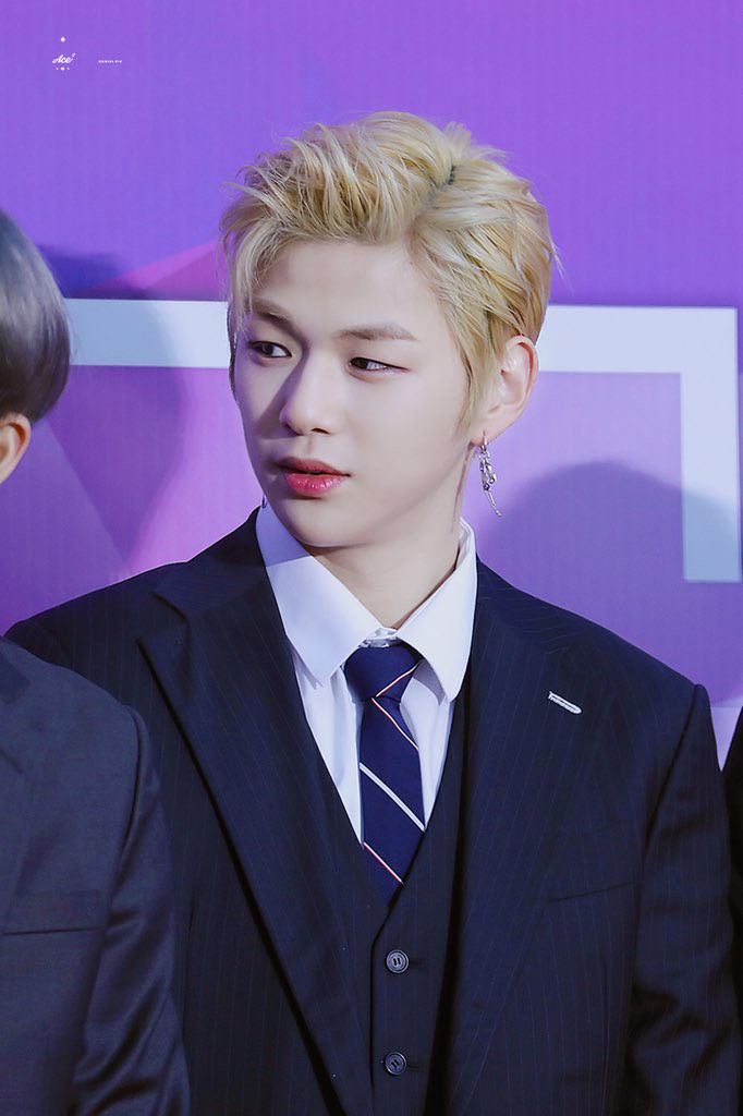 Công ty vừa lên tiếng về tin Kang Daniel hẹn hò, vậy bạn gái tự phong Yook Ji Dam sẽ trở thành gì đây? - Ảnh 2.