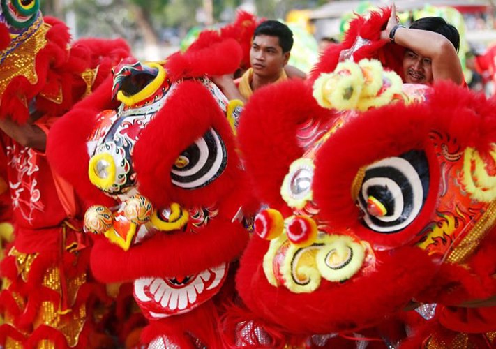 Châu Á ngập tràn sắc đỏ cùng linh vật chú chó chào Tết Nguyên Đán - Ảnh 16. Châu Á ngập tràn sắc đỏ cùng linh vật chú chó chào Tết Nguyên Đán - Ảnh 16.