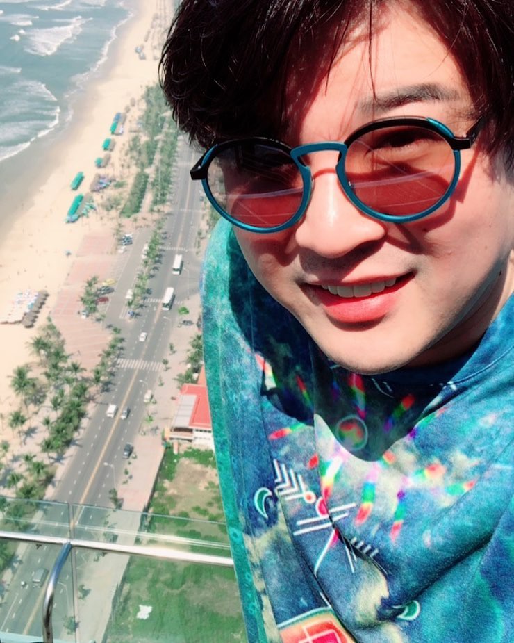 Trước Giao thừa vài tiếng, thành viên Super Junior bất ngờ check-in đang ở Đà Nẵng đón Tết - Ảnh 2.