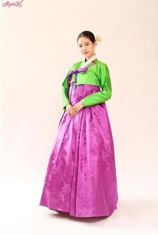 Sao Hàn đón Tết: Idol thi nhau diện hanbok lung linh, Park Shin Hye cùng dàn sao gửi lời chúc trên phim trường - Ảnh 29.