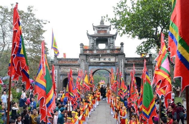 Những lễ hội lớn ở miền Bắc được người dân mong chờ dịp đầu năm mới Mậu Tuất - Ảnh 3.