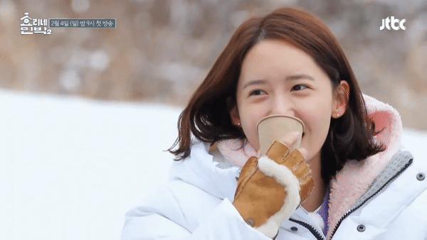 Cô giúp việc Yoona (SNSD) quét tuyết, nấu ăn, khoe mặt mộc rạng rỡ trong show thực tế nhà Hyori - Ảnh 5.