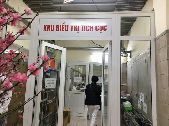 Giận người yêu, thanh niên 19 tuổi “tu” hết nửa chai thuốc diệt cỏ - Ảnh 1.