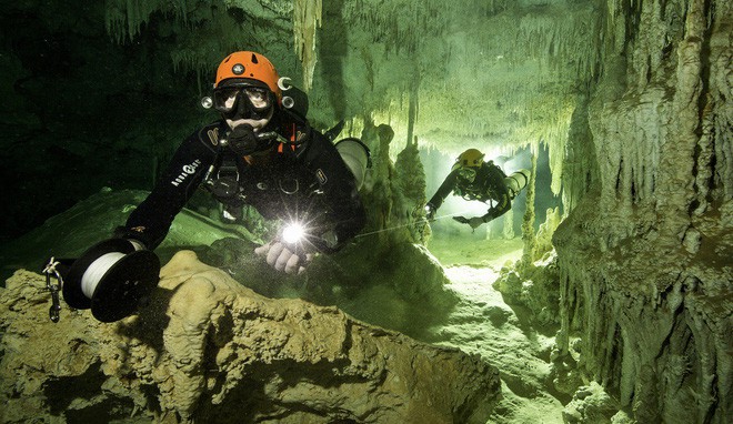 Lặn xuống hang động lớn nhất thế giới, phát hiện thế giới bí ẩn của người Maya - Ảnh 5.