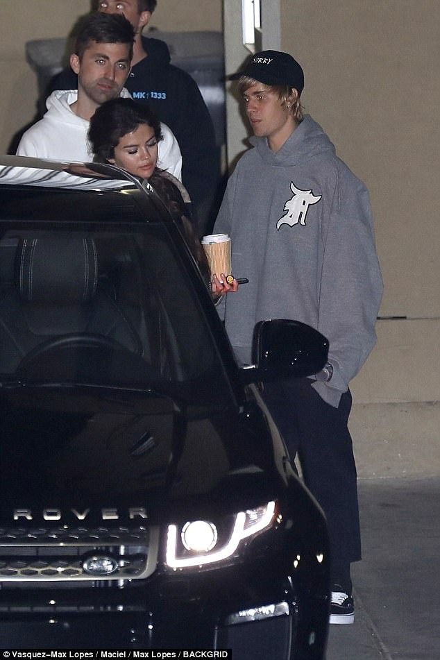 Mặc kệ thị phi showbiz, vòng tay Justin chính là vùng trời bình yên của Selena - Ảnh 7.