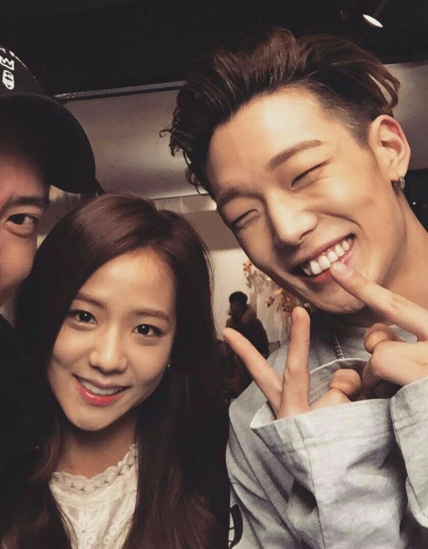 Tranh cãi việc YG phân biệt đối xử: iKON bị cấm nói chuyện, Mino (WINNER) thoải mái chụp ảnh cho Black Pink - Ảnh 7.