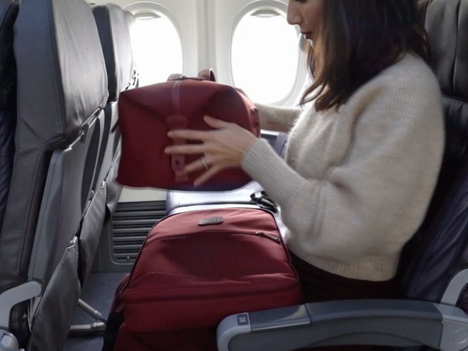 Đây là chiếc balo “thần kỳ” sẽ giúp bạn không mất thêm tiền gửi hành lý khi đi máy bay nữa - Ảnh 3.