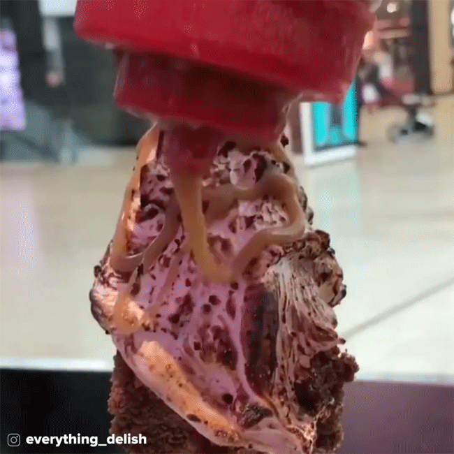 Cheesecake xiên que được bán cả ngàn chiếc mỗi ngày ở Toronto là món gì mà lại đặc biệt đến thế? - Ảnh 7.