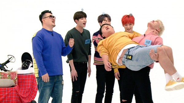 Điều gì tạo nên dấu ấn của bộ đôi Doni - Coni tại Weekly Idol suốt 7 năm qua? - Ảnh 2.