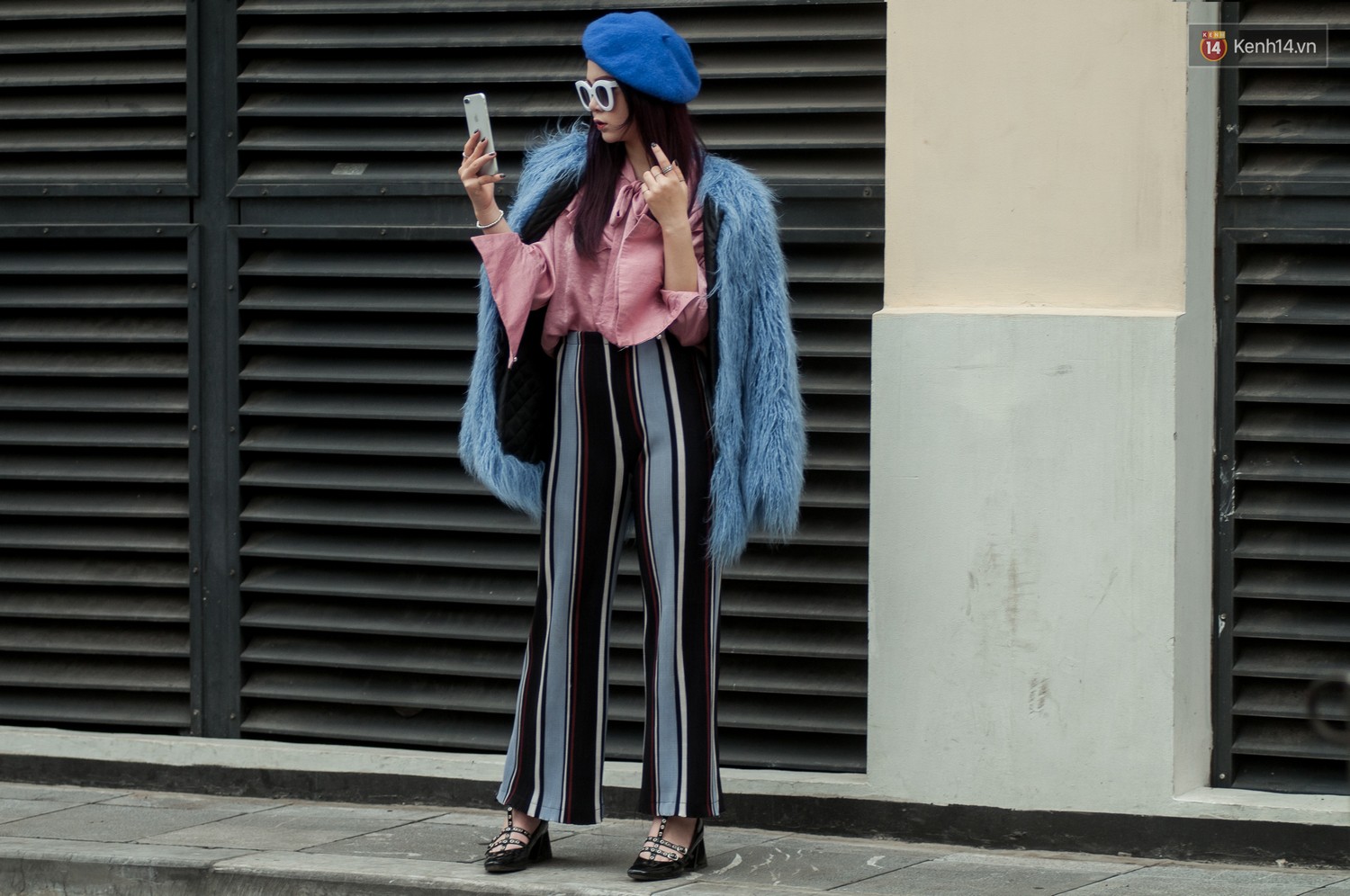 Street style 2 miền: Ra Tết, giới trẻ đã tích cực đọ độ swag với toàn những set đồ bụi bặm - Ảnh 15. Street style 2 miền: Ra Tết, giới trẻ đã tích cực đọ độ swag với toàn những set đồ bụi bặm - Ảnh 15.