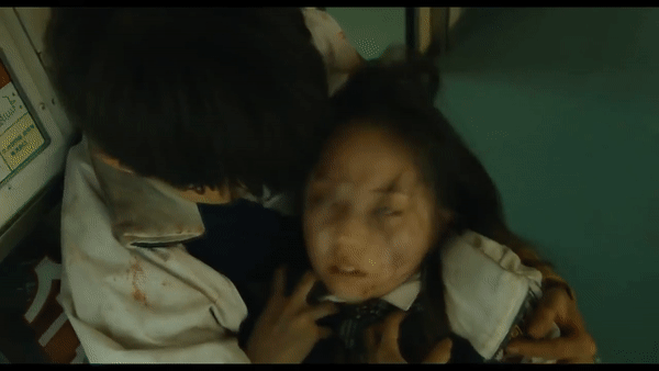 Sohee tái hiện lại phân đoạn hóa zombie trong Train To Busan - Ảnh 2.
