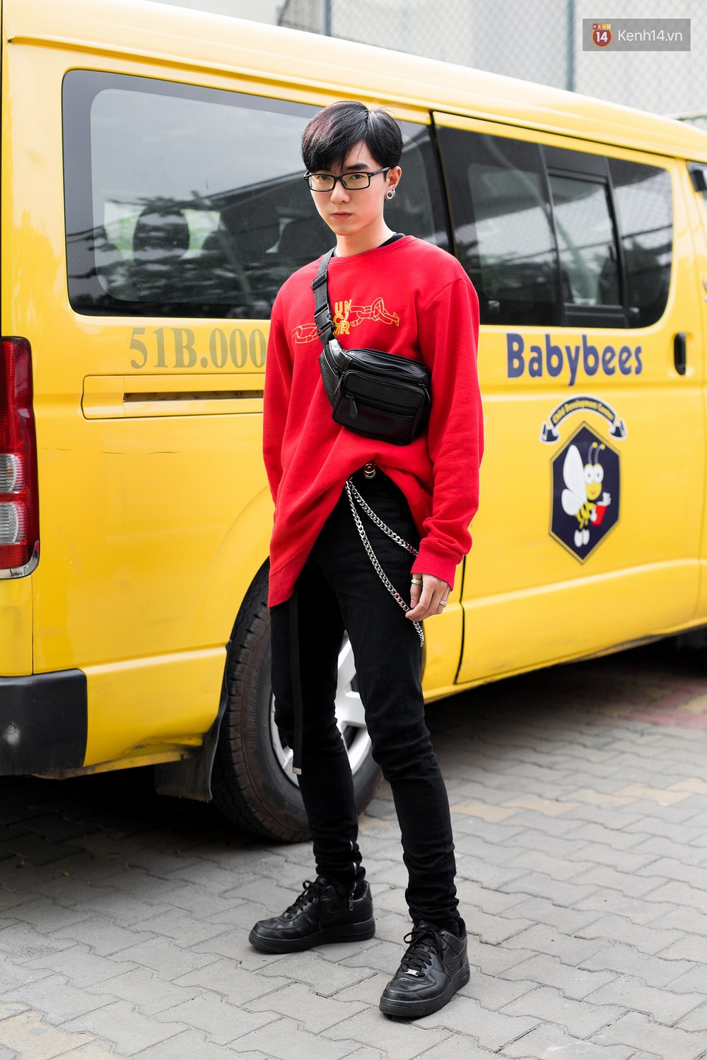 Street style 2 miền: Ra Tết, giới trẻ đã tích cực đọ độ swag với toàn những set đồ bụi bặm - Ảnh 7. Street style 2 miền: Ra Tết, giới trẻ đã tích cực đọ độ swag với toàn những set đồ bụi bặm - Ảnh 7.