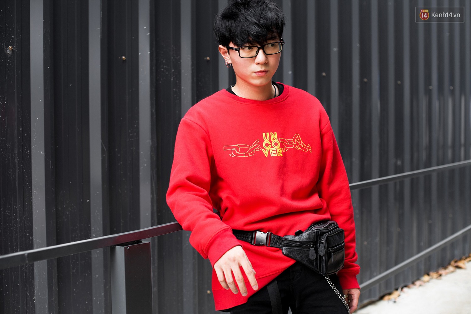 Street style 2 miền: Ra Tết, giới trẻ đã tích cực đọ độ swag với toàn những set đồ bụi bặm - Ảnh 8. Street style 2 miền: Ra Tết, giới trẻ đã tích cực đọ độ swag với toàn những set đồ bụi bặm - Ảnh 8.