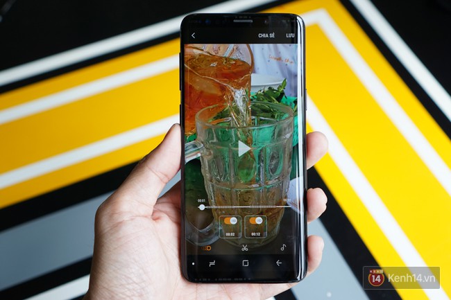 Trên tay Samsung Galaxy S9 màu Đen Huyền Bí: Vẫn đẹp không tì vết, nhìn qua đã thấy hút tầm mắt rồi - Ảnh 10.