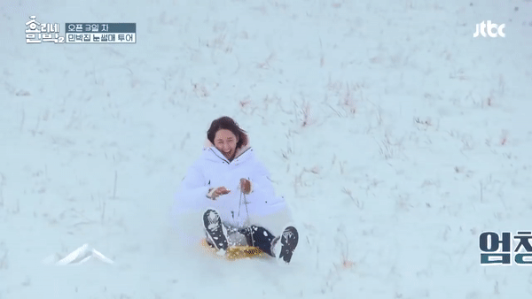Yoona (SNSD) cười tít mắt khi trượt tuyết cùng đàn chị Hyori - Ảnh 4.