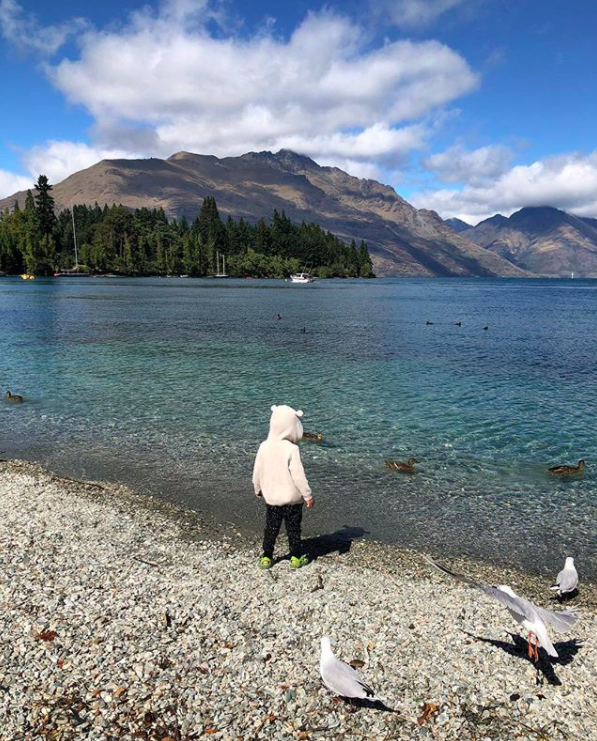 Trở lại New Zealand sau 2 năm, quý tử Richard nhà Hà Tăng đã thay đổi như thế nào? - Ảnh 2.