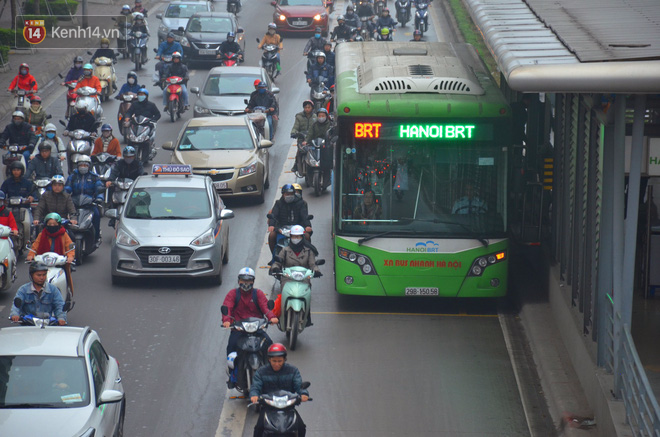 Đề xuất cho ô tô xe máy và xe buýt thường đi vào làn buýt nhanh BRT: Chúng tôi chỉ đang nghiên cứu - Ảnh 2.