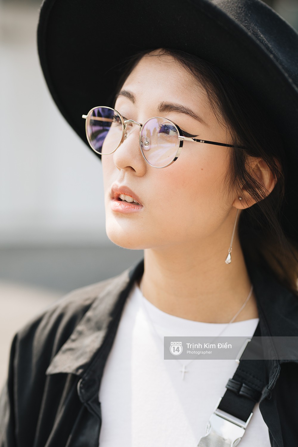 Julia Đoàn nói về chuyện làm mẹ khi còn trẻ, tự do và thành đạt: Từ nay mình chẳng cần đi đâu, chỉ cần ở cạnh con thì mình đã có cả thế giới rồi! - Ảnh 1.