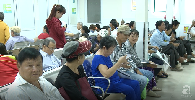 Ăn Tết quá đà, hàng chục người phải nhập viện cấp cứu vì viêm tụy cấp nặng ở Sài Gòn - Ảnh 3.