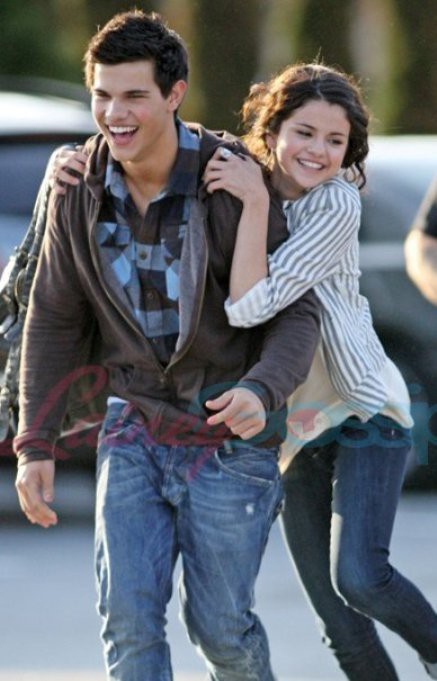 Selena Gomez: Cô gái có trong tay tất cả nhưng sẵn sàng từ bỏ mọi thứ vì một chàng trai - Ảnh 5.