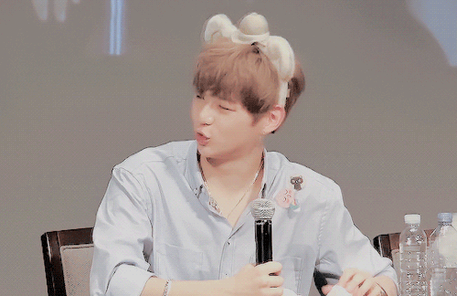 Những trào lưu do idol khởi xướng gây bão Hàn Quốc: Người người nhà nhà, đến Tổng thống cũng nhiệt tình hưởng ứng - Ảnh 4. Những trào lưu do idol khởi xướng gây bão Hàn Quốc: Người người nhà nhà, đến Tổng thống cũng nhiệt tình hưởng ứng - Ảnh 4.