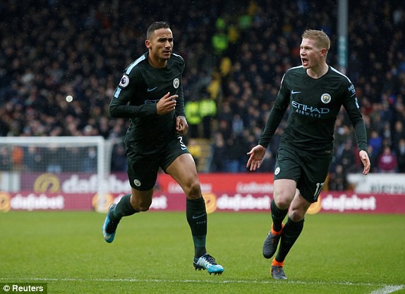 Man City đánh rơi chiến thắng vì phung phí nhiều cơ hội - Ảnh 4.