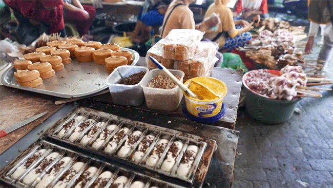 Món bánh Pukis truyền thống ở Indonesia, fan hảo ngọt nhìn thấy là phát mê ngay - Ảnh 5. Món bánh Pukis truyền thống ở Indonesia, fan hảo ngọt nhìn thấy là phát mê ngay - Ảnh 5.