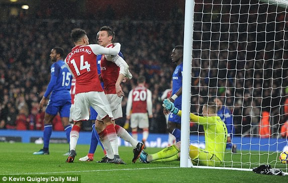 Bom tấn nổ súng ngày ra mắt, Arsenal thắng tưng bừng - Ảnh 7.