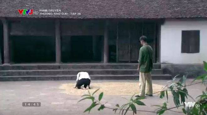 Thương nhớ ở ai tập 28: Đất nước đ&atilde; thống nhất nhưng Hạnh vẫn chưa nghe được tin g&igrave; của Nghĩa - Ảnh 7.