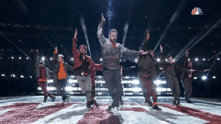 Super Bowl 2018: Justin Timberlake phá đảo sân khấu với loạt hit cũ và tiết mục tưởng nhớ Prince - Ảnh 3.