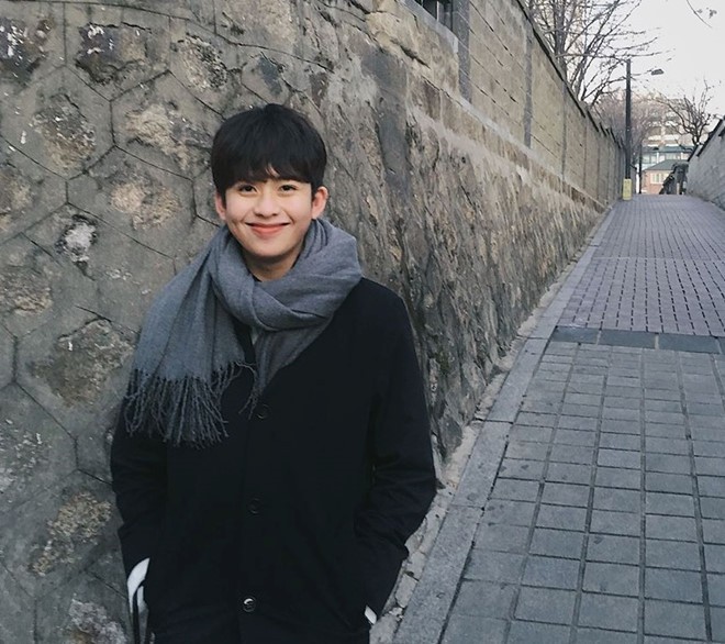 Cậu bạn lai Việt - Sing đ&uacute;ng chuẩn crush thời đi học v&igrave; nụ cười si&ecirc;u dễ mến - Ảnh 4.