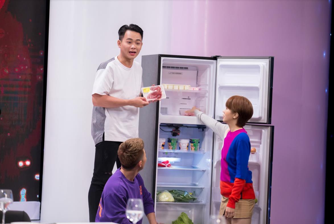 Kết quả hình ảnh cho AN NGUY XIN LỖI NGƯỜI YÊU CŨ TRÊN SÓNG TRUYỀN HÌNH