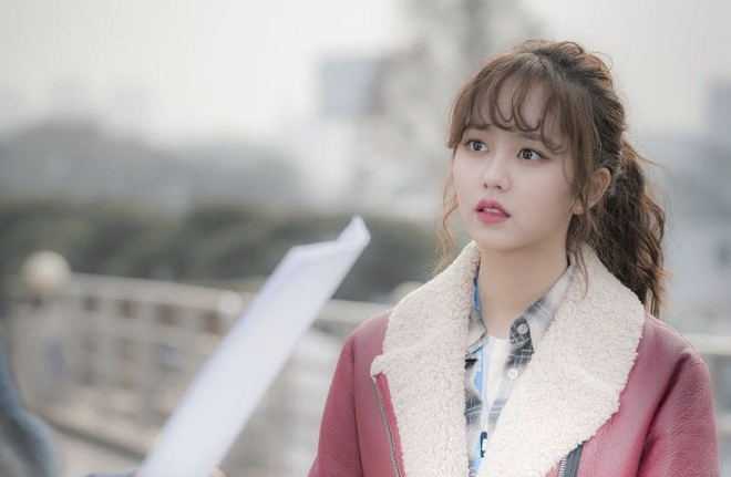 Kim So Hyun trong phim mới: Vẫn rất xinh, nhưng có vài điểm... hơi sai - Ảnh 3.