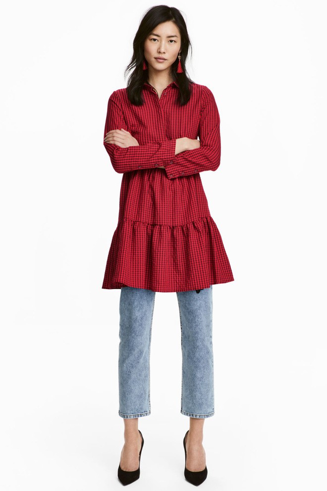 Dạo 1 vòng H&M và Zara, bạn có thể vơ được cả rổ váy đỏ có giá dưới 1 triệu mà tha hồ diện Tết này  - Ảnh 10.
