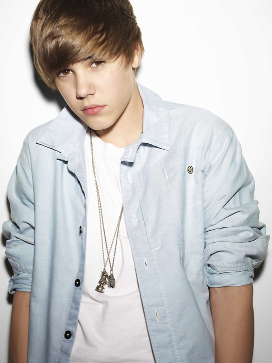 H&agrave;nh tr&igrave;nh lao dốc nhan sắc của Justin Bieber: Ho&agrave;ng tử Baby năm xưa giờ đ&acirc;y mặt mũi x&aacute;m xịt, mụn nổi chi ch&iacute;t - Ảnh 2.