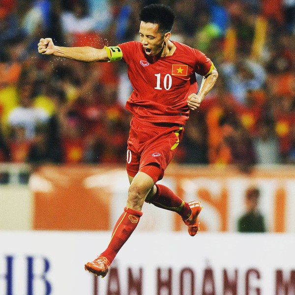 Đội trưởng tuyển Việt Nam tranh giải Cầu thủ được yêu thích nhất ĐNA: Chờ sức mạnh từ fan Việt - Ảnh 1.