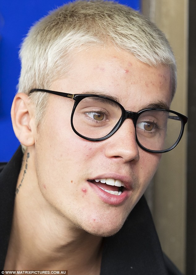 Chấm dứt thời tổ quạ Justin Bieber chính thức cắt tóc húi cua ngắn  cũn khoe vẻ điển trai như hồi 18